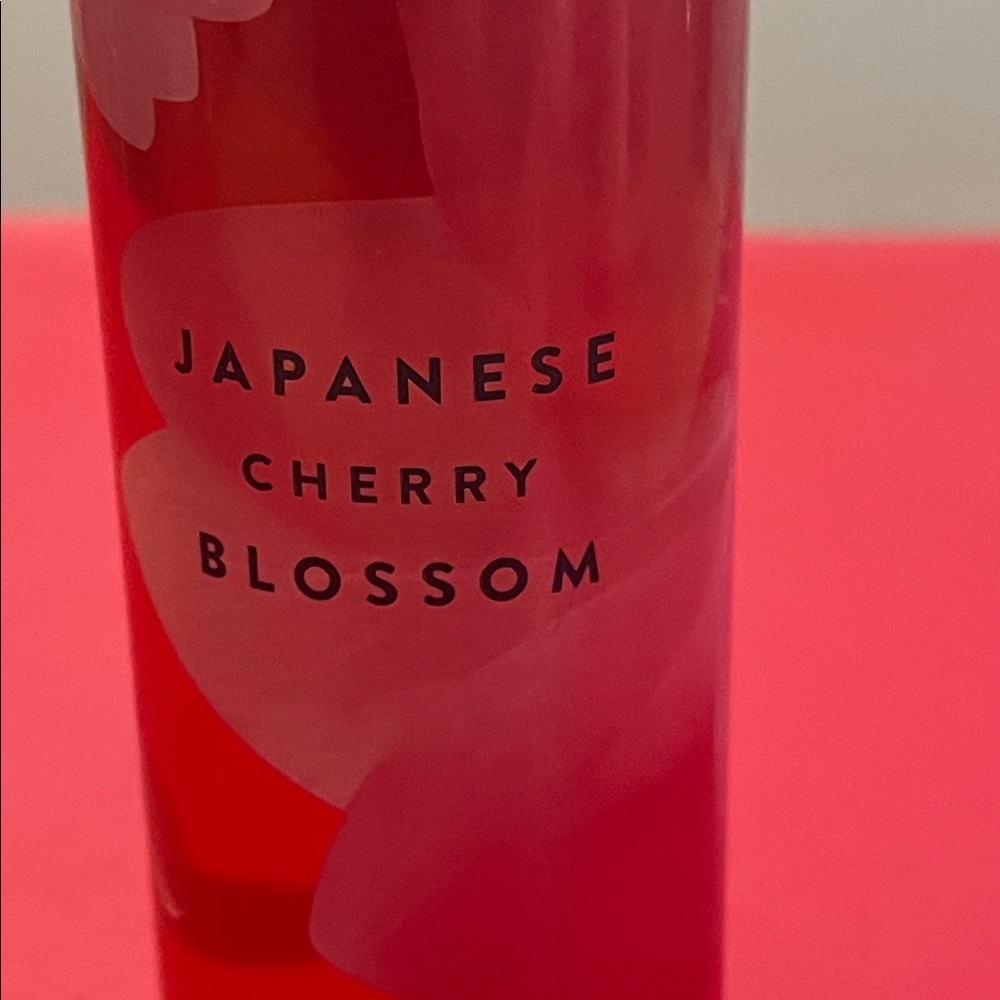 Japanese Cherry Blossom Fragrance Mist View 2